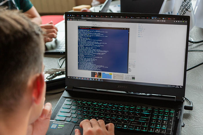 Старшеклассники разработали UА-ready приложения Старшеклассники разработали UА-ready приложения